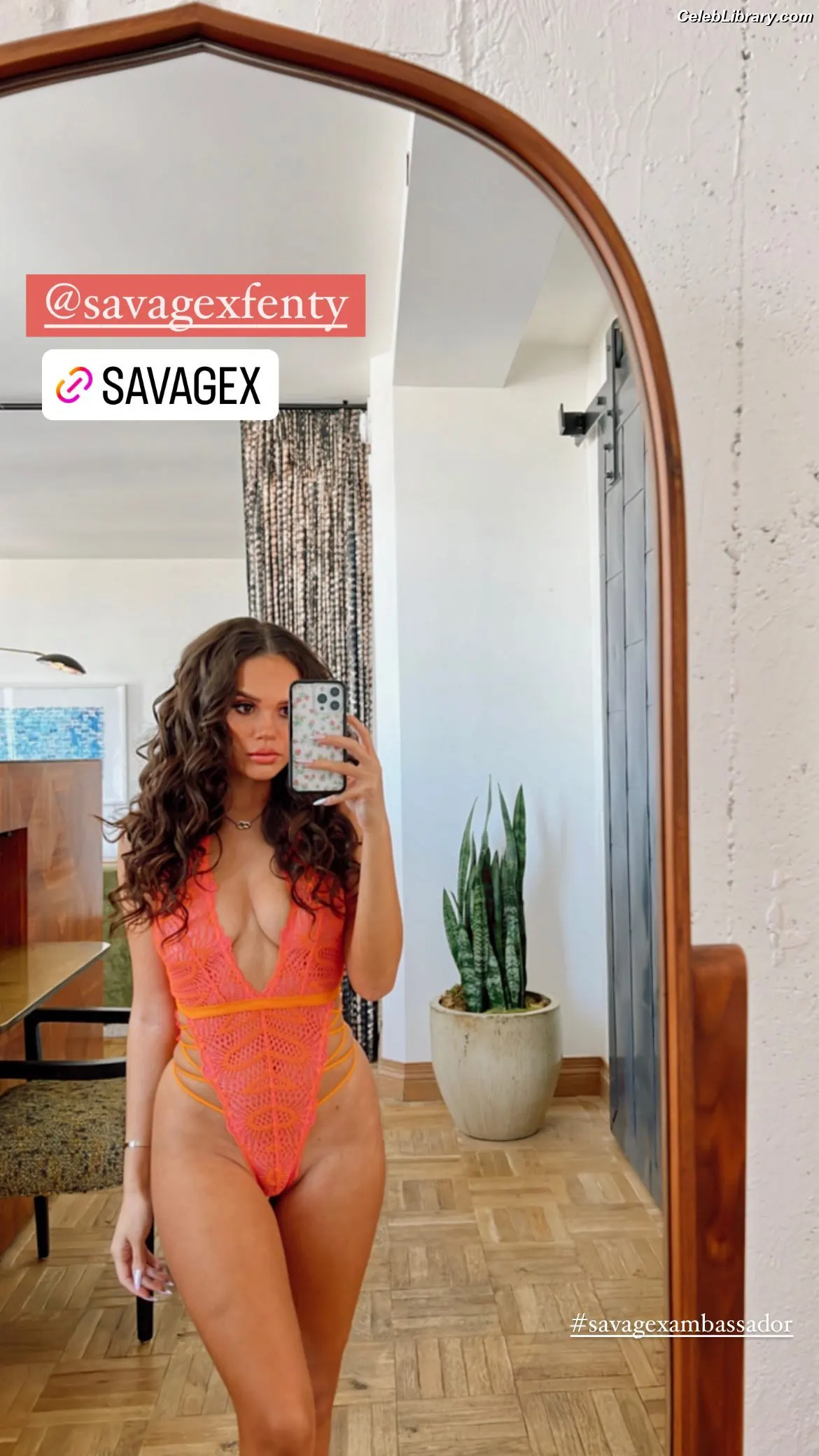 Madison Pettis photo 24 of 760