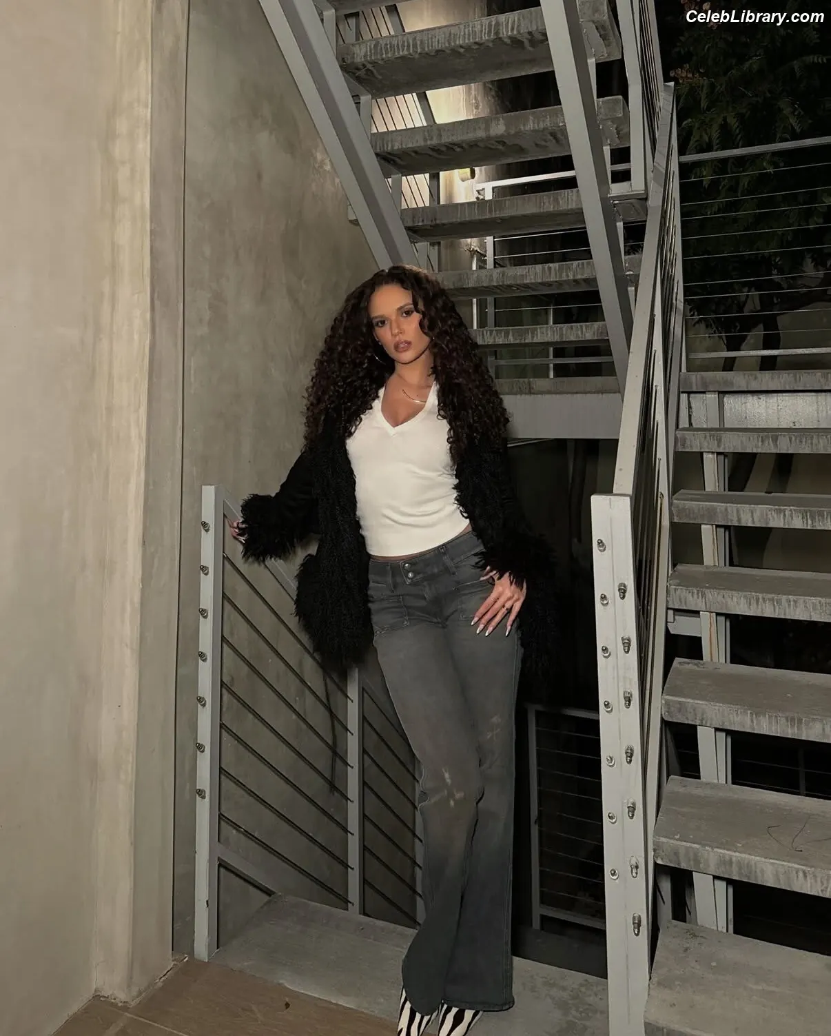 Madison Pettis photo 9 of 760