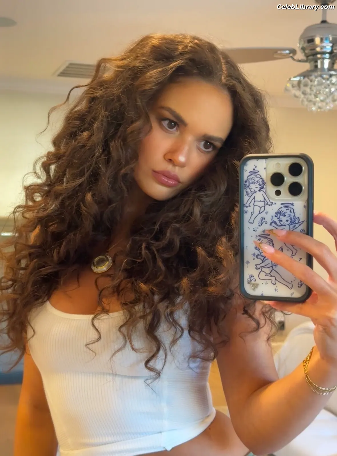 Madison Pettis photo 10 of 760