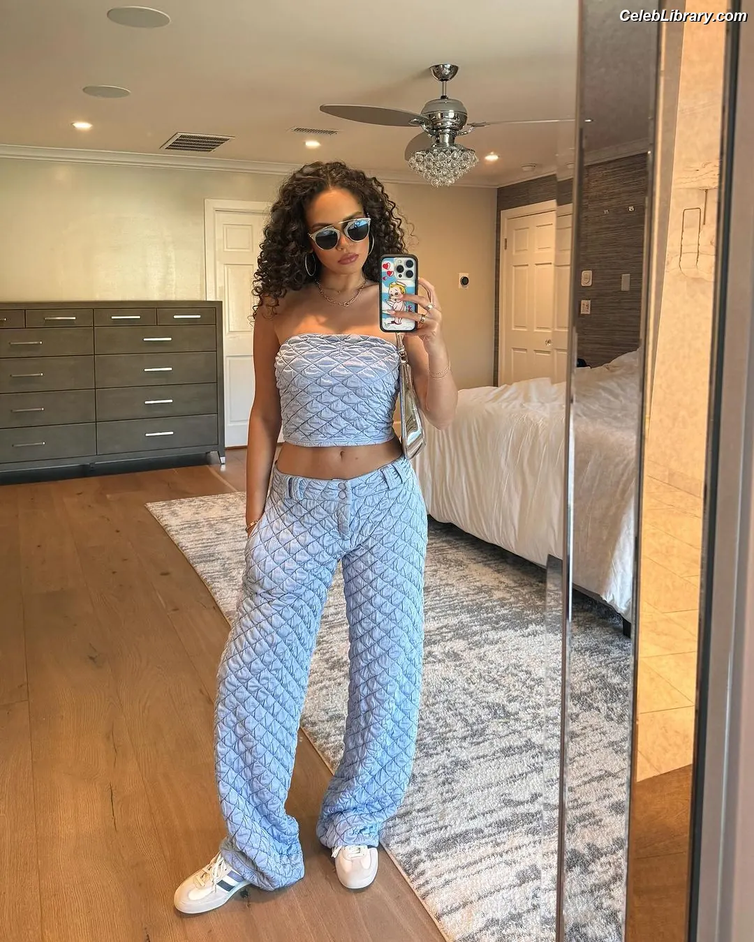 Madison Pettis photo 4 of 760