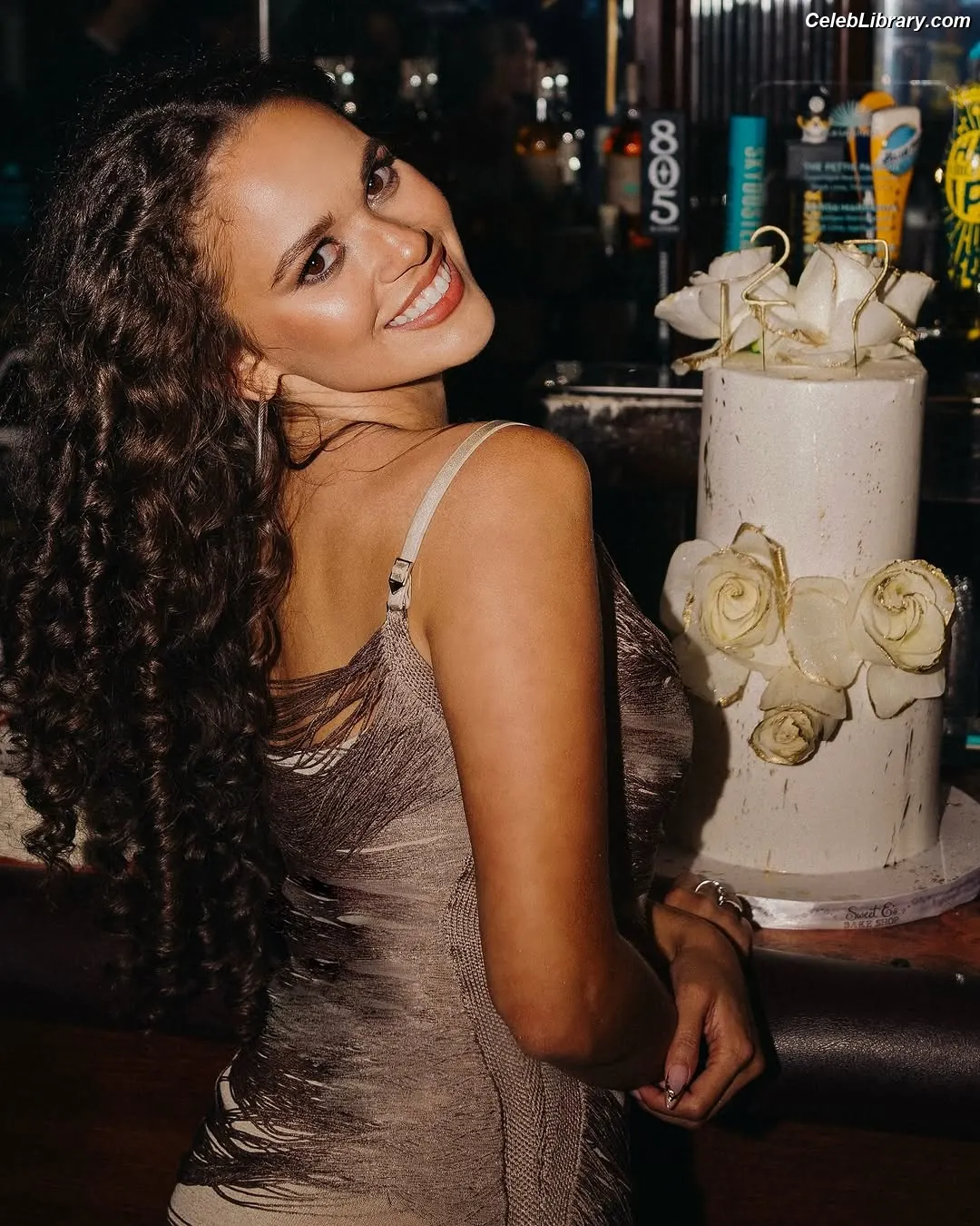 Madison Pettis photo 23 of 760