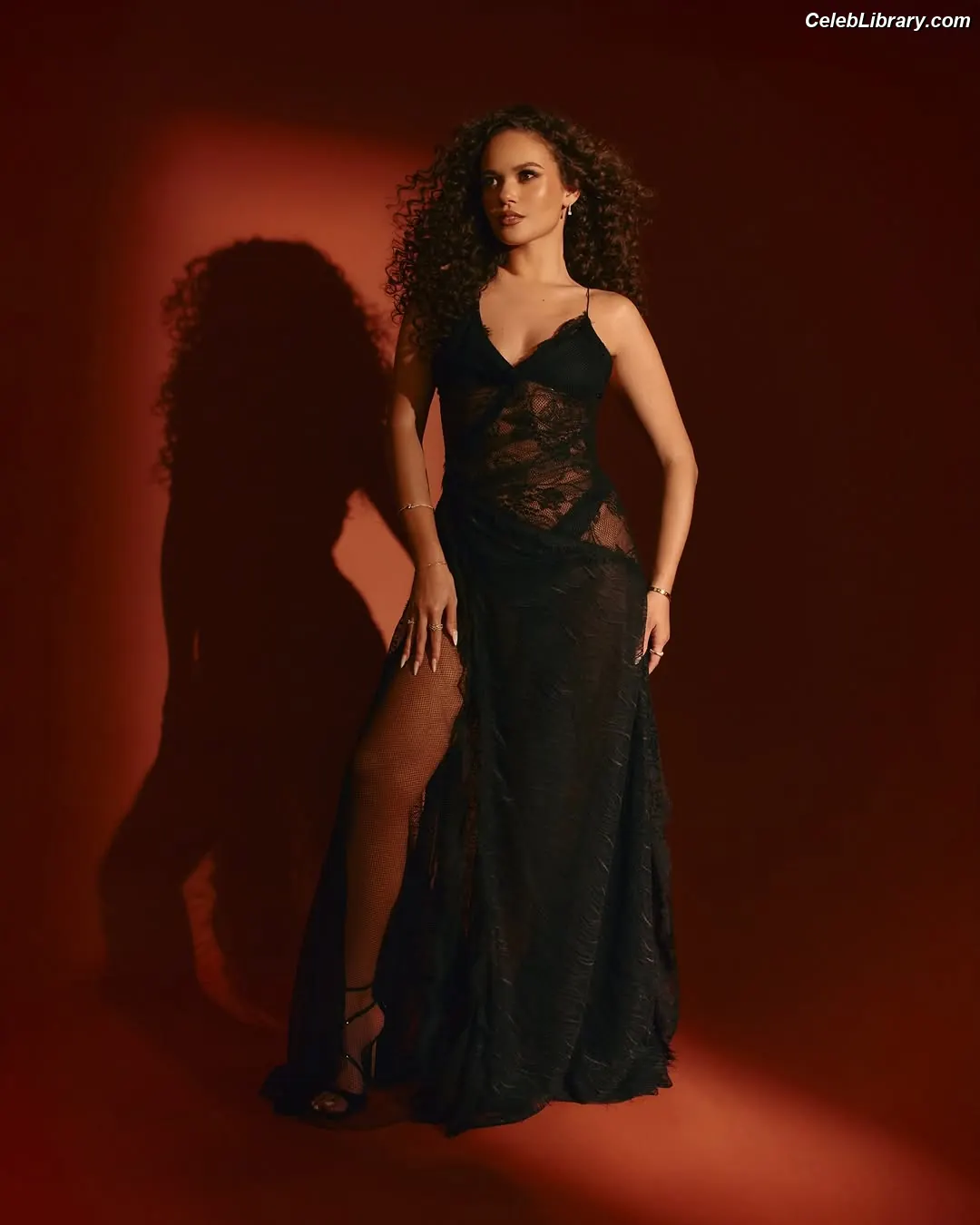 Madison Pettis photo 10 of 760