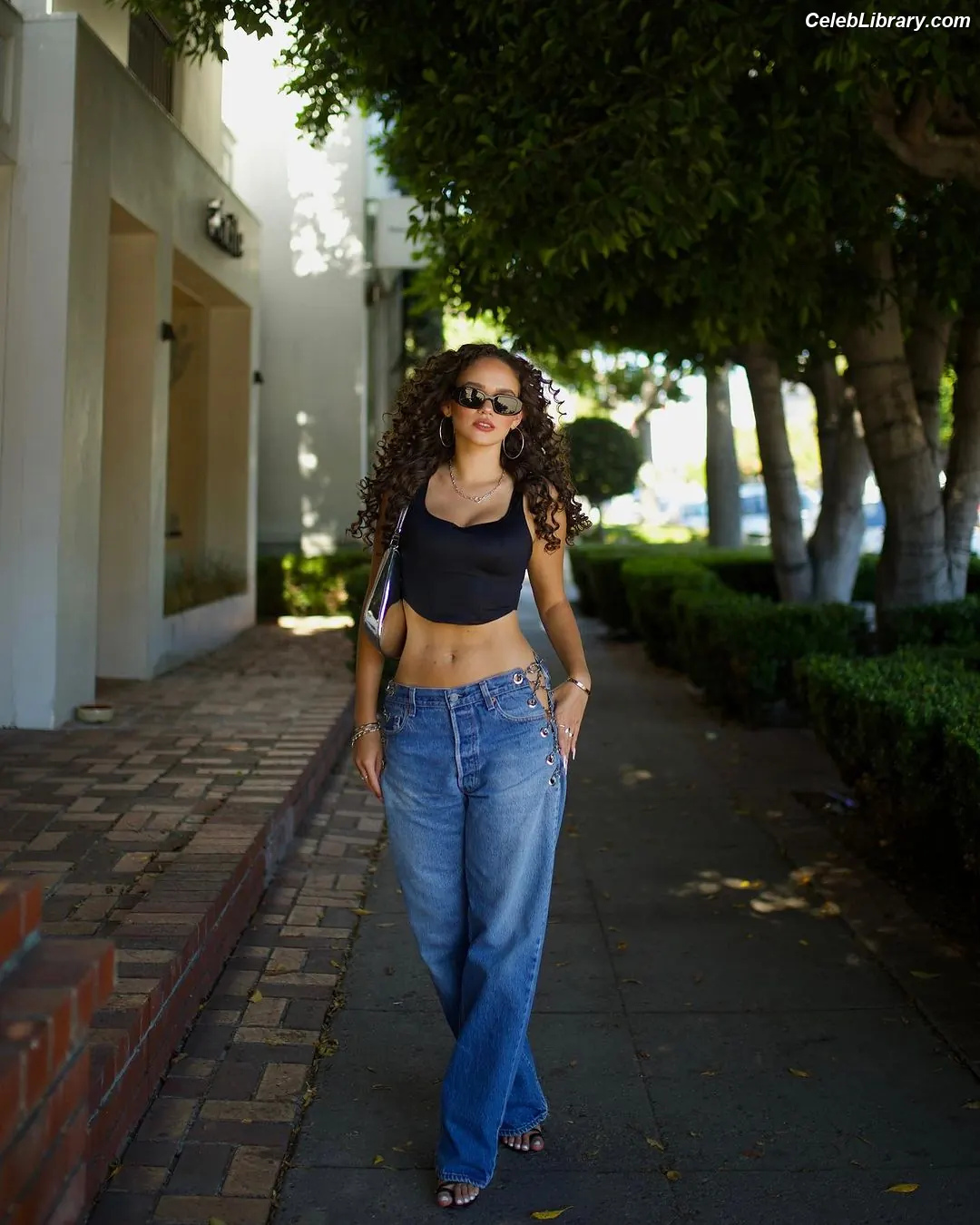 Madison Pettis photo 17 of 760