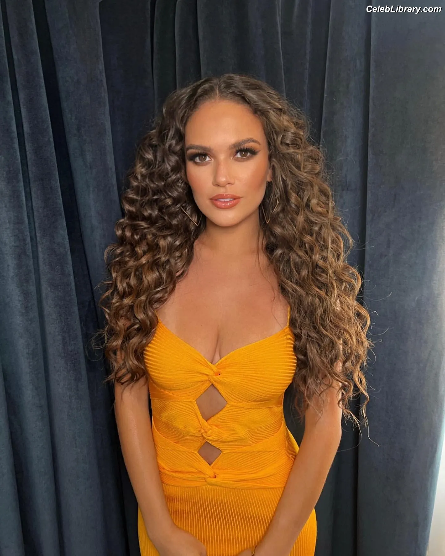 Madison Pettis photo 11 of 760