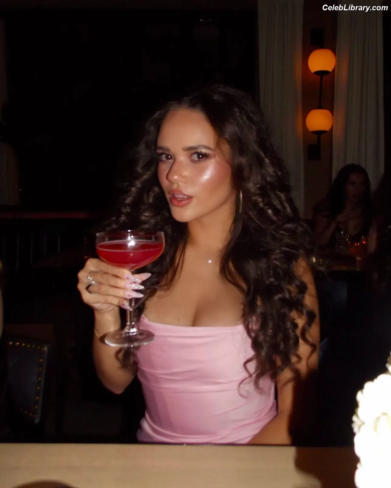 Madison Pettis photo 2 of 760