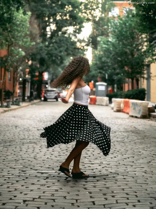 Madison Pettis photo 23 of 757
