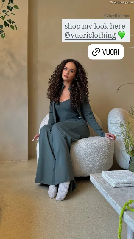 Madison Pettis photo 9 of 757