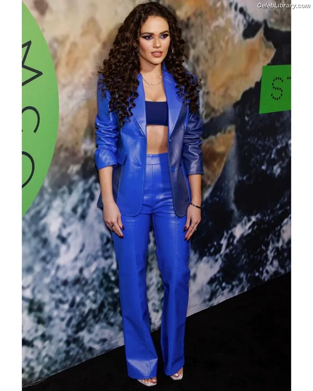 Madison Pettis photo 15 of 757