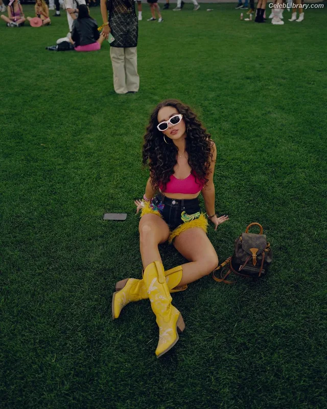 Madison Pettis photo 7 of 757