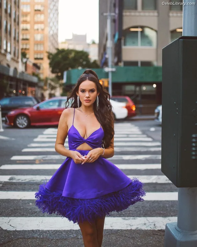 Madison Pettis photo 11 of 757