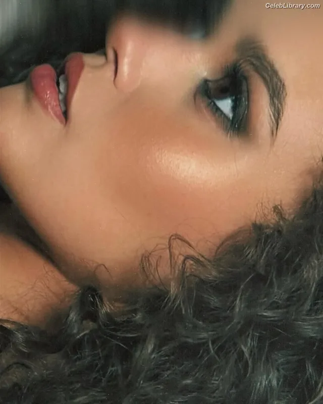 Madison Pettis photo 15 of 757