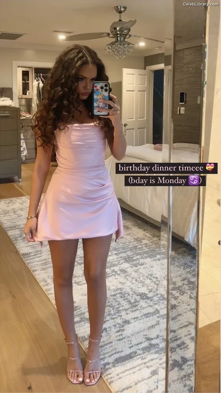 Madison Pettis photo 11 of 757