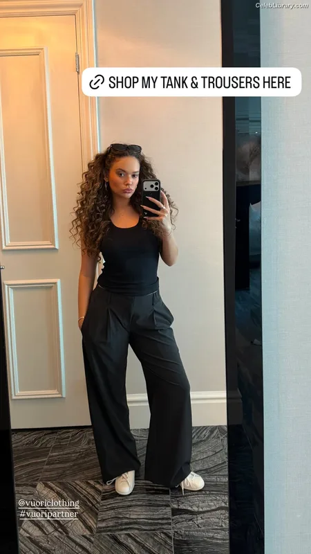 Madison Pettis photo 3 of 757