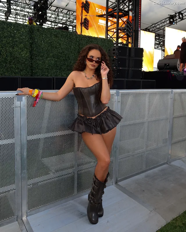 Madison Pettis photo 10 of 757