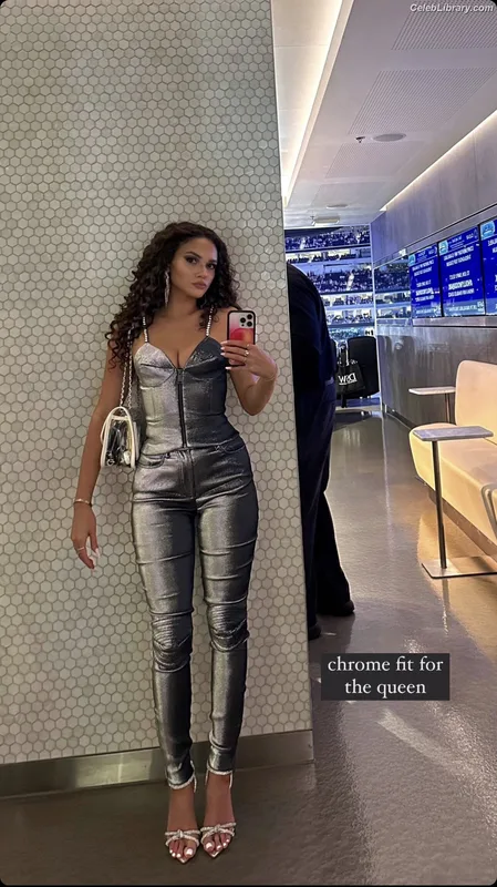 Madison Pettis photo 10 of 757