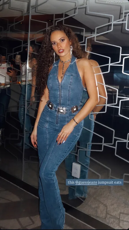 Madison Pettis photo 18 of 757
