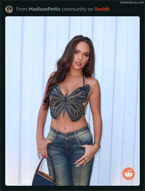Madison Pettis photo 3 of 757