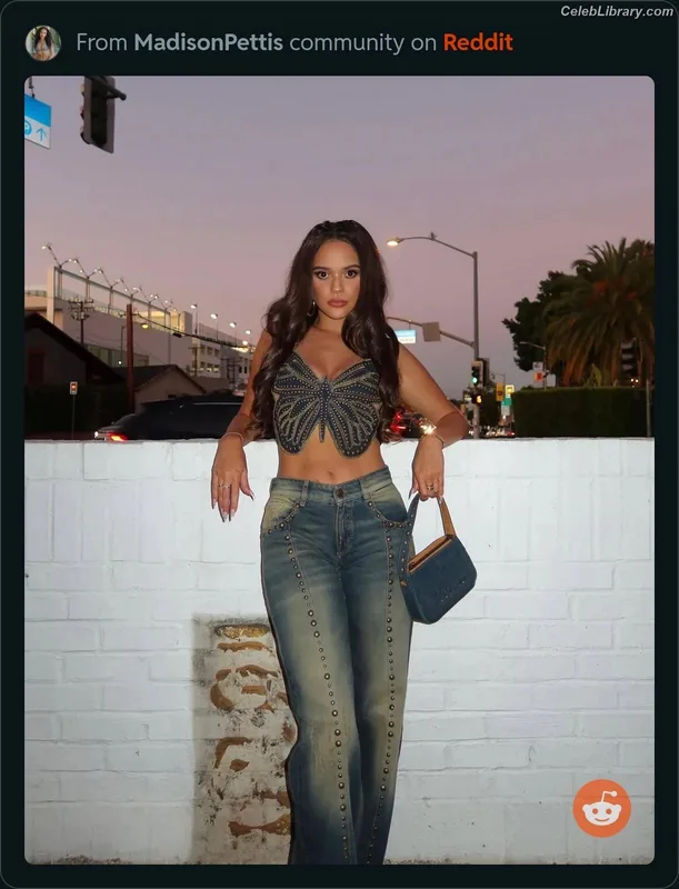 Madison Pettis photo 6 of 757