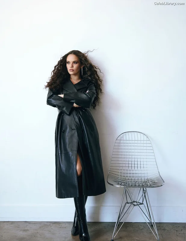 Madison Pettis photo 23 of 757