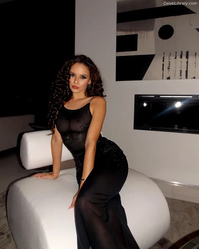 Madison Pettis photo 8 of 757