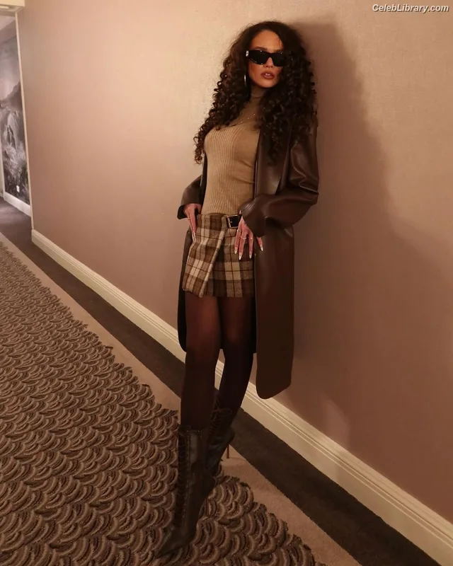 Madison Pettis photo 11 of 757