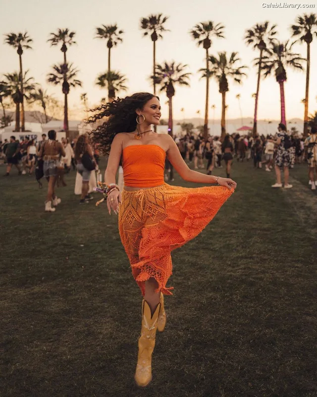 Madison Pettis photo 19 of 757