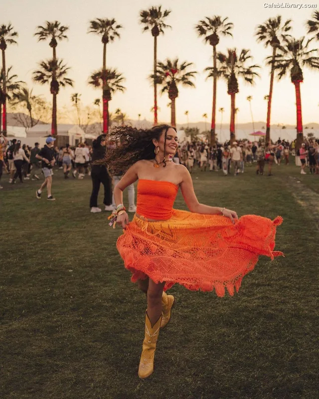 Madison Pettis photo 22 of 757