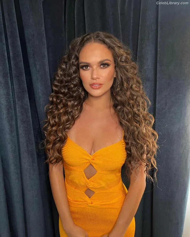Madison Pettis photo 7 of 757