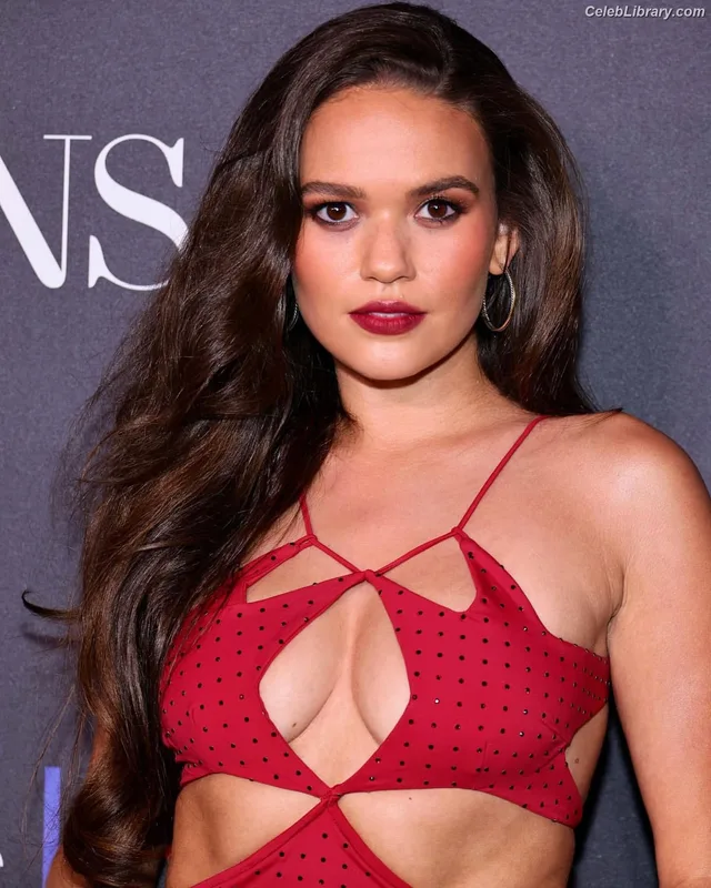 Madison Pettis photo 4 of 757