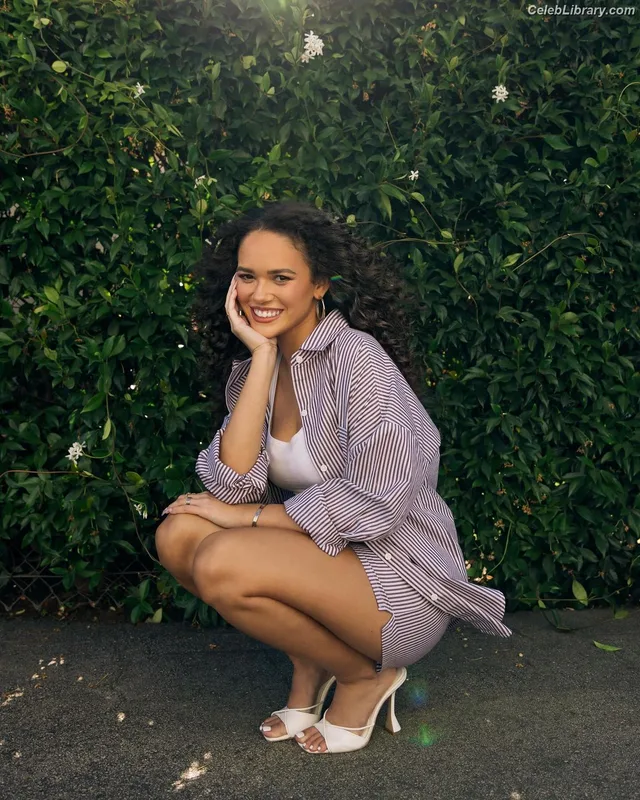 Madison Pettis photo 19 of 757