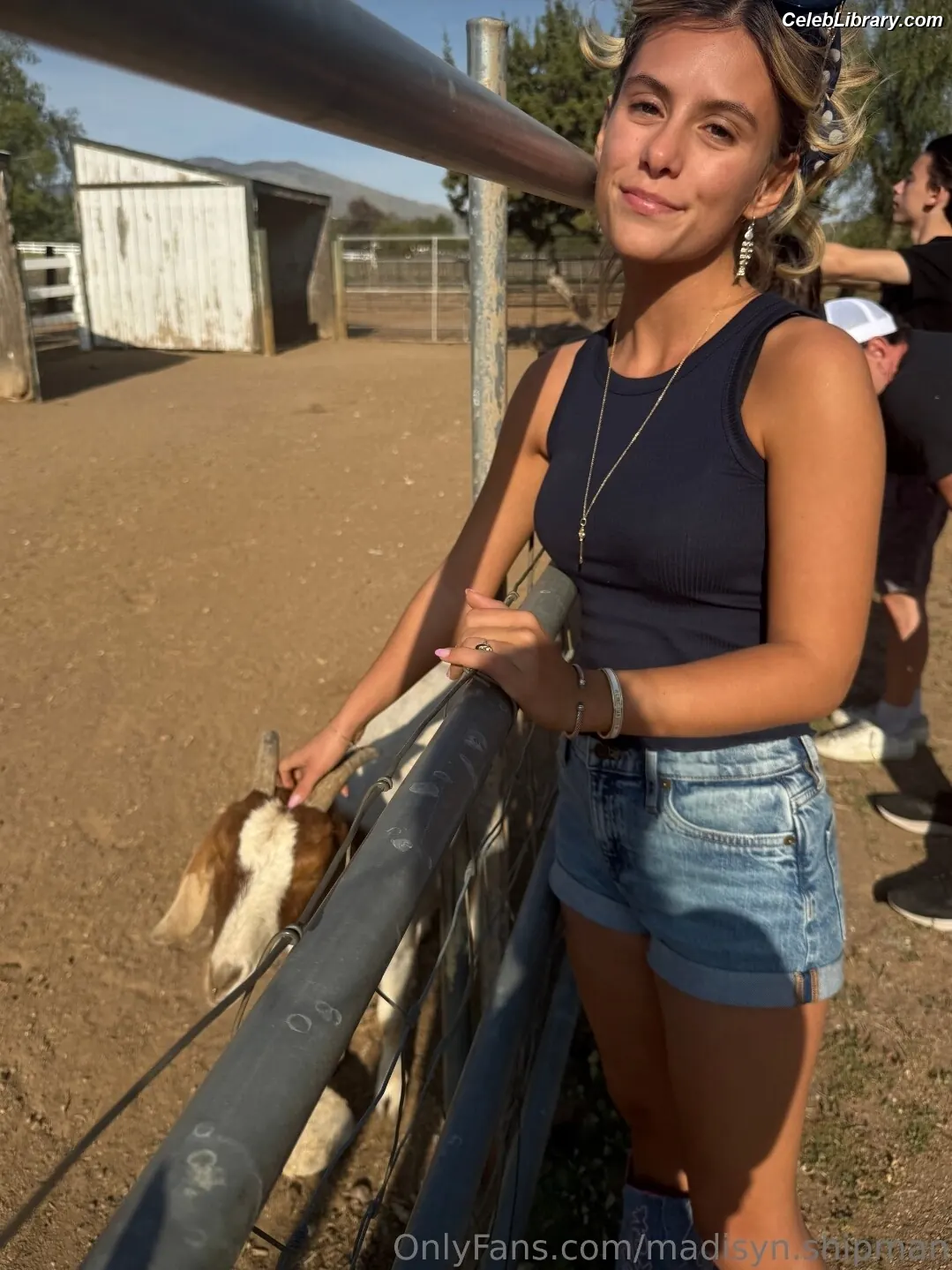 Madisyn Shipman photo 9 of 2983
