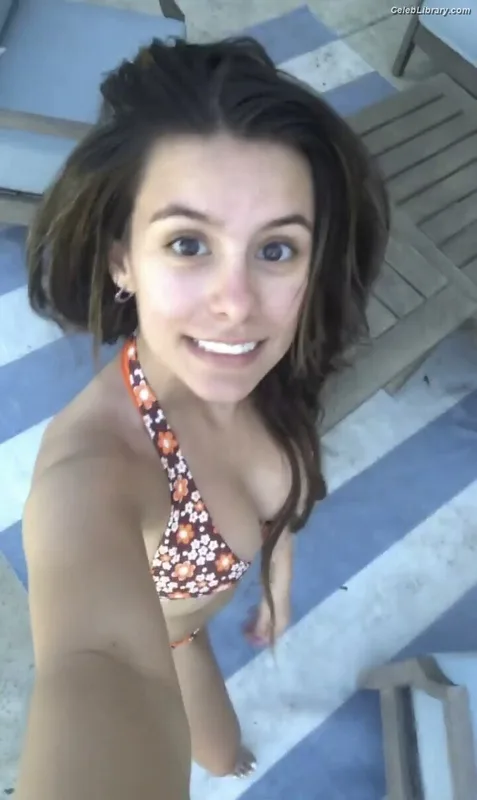 Madisyn Shipman photo 2 of 2980
