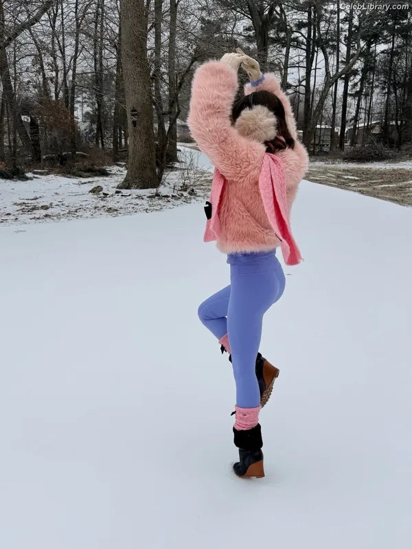 Madisyn Shipman photo 8 of 2980