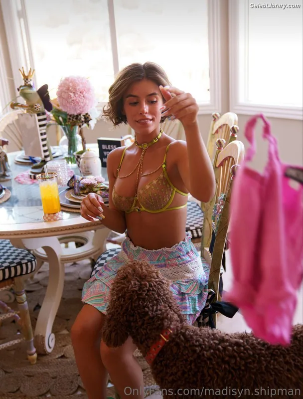 Madisyn Shipman photo 14 of 2980