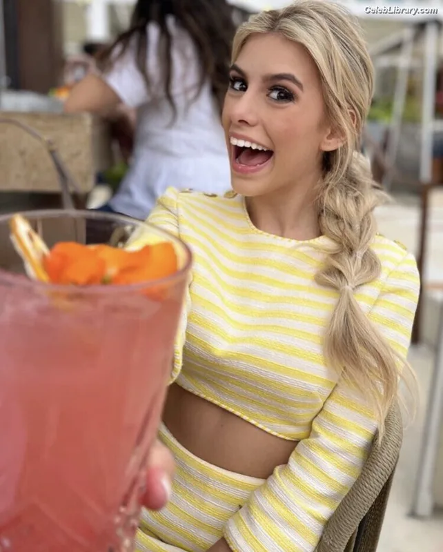Madisyn Shipman photo 9 of 2980