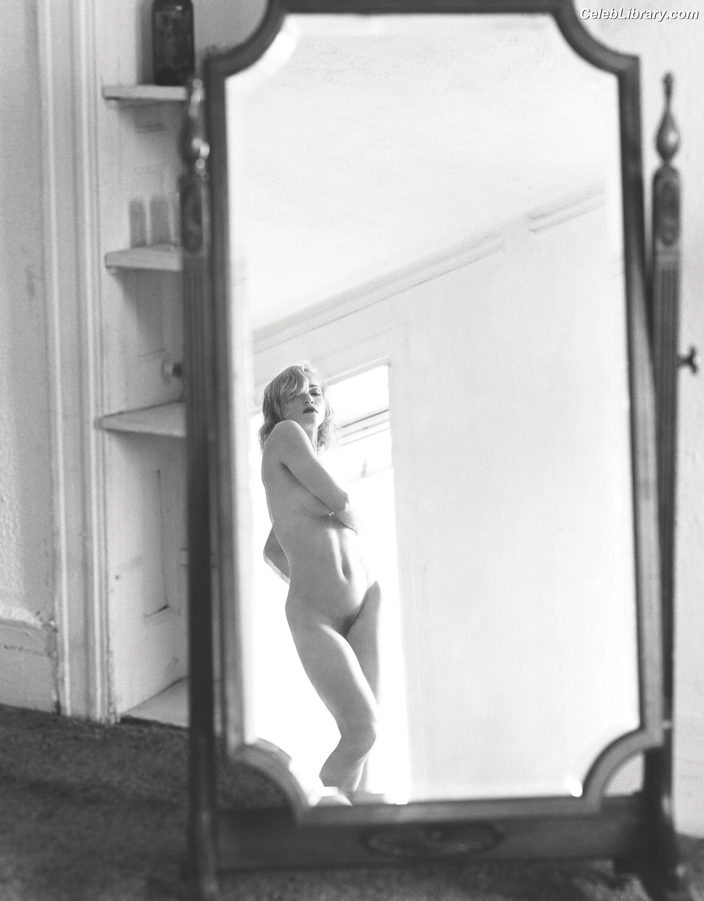 Madonna photo 1 of 443