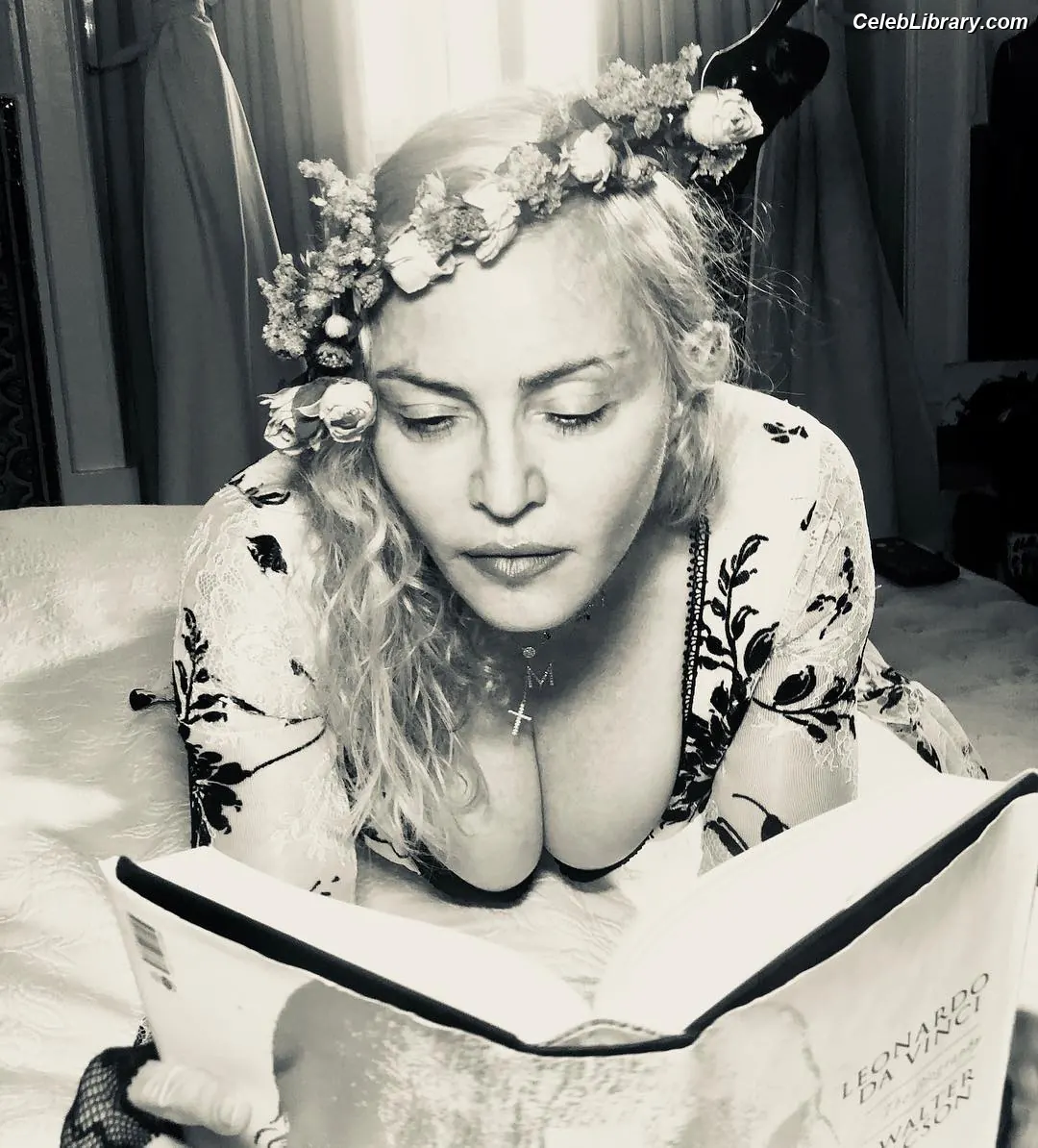 Madonna photo 11 of 443
