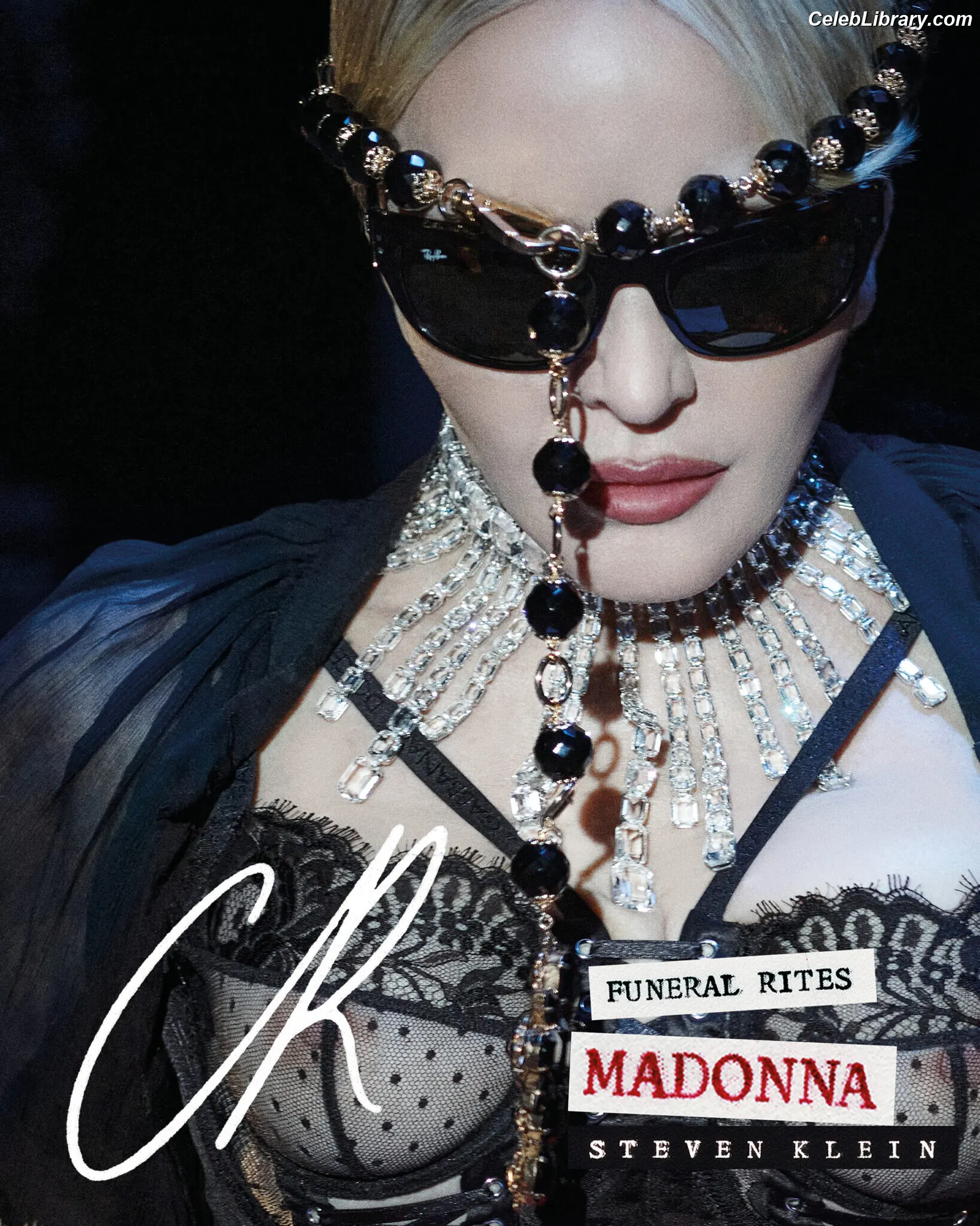 Madonna photo 13 of 443