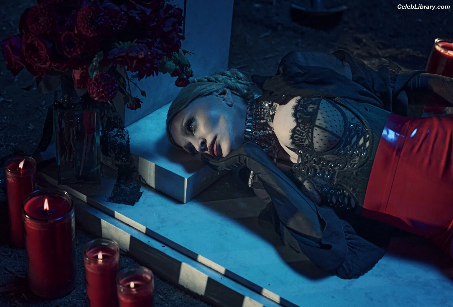 Madonna photo 13 of 443