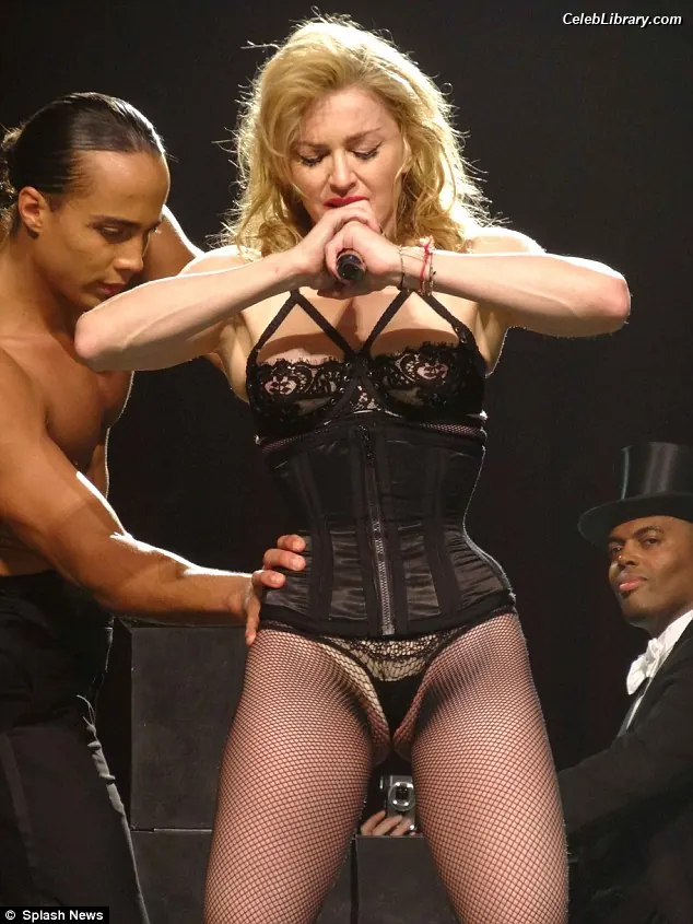 Madonna photo 6 of 443