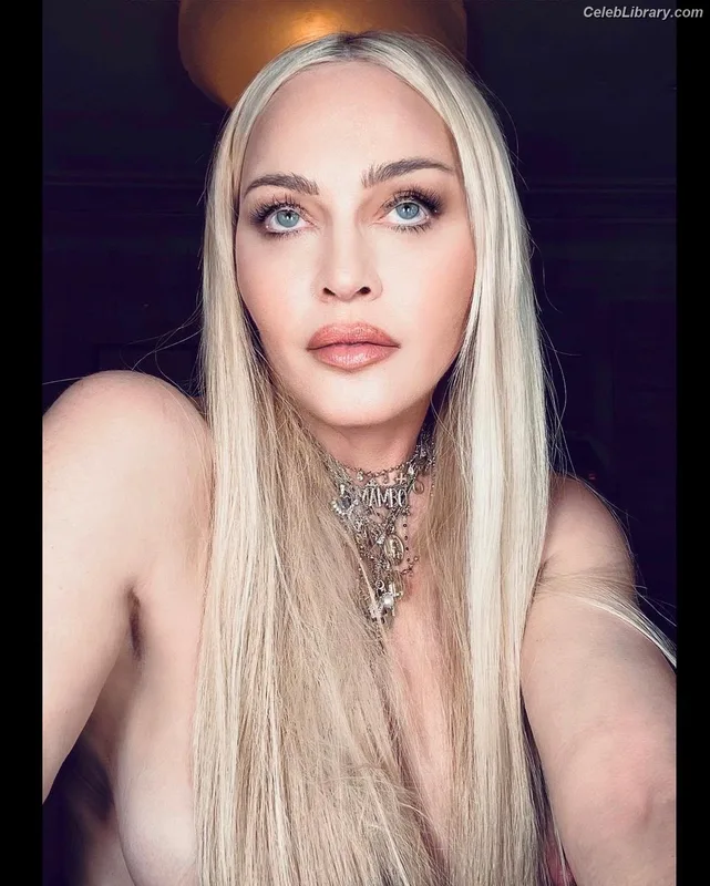 Madonna photo 12 of 444