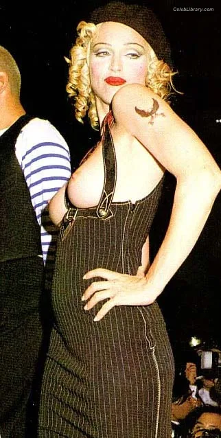 Madonna photo 18 of 444