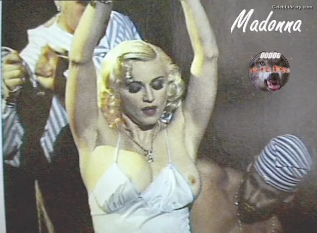 Madonna photo 14 of 444