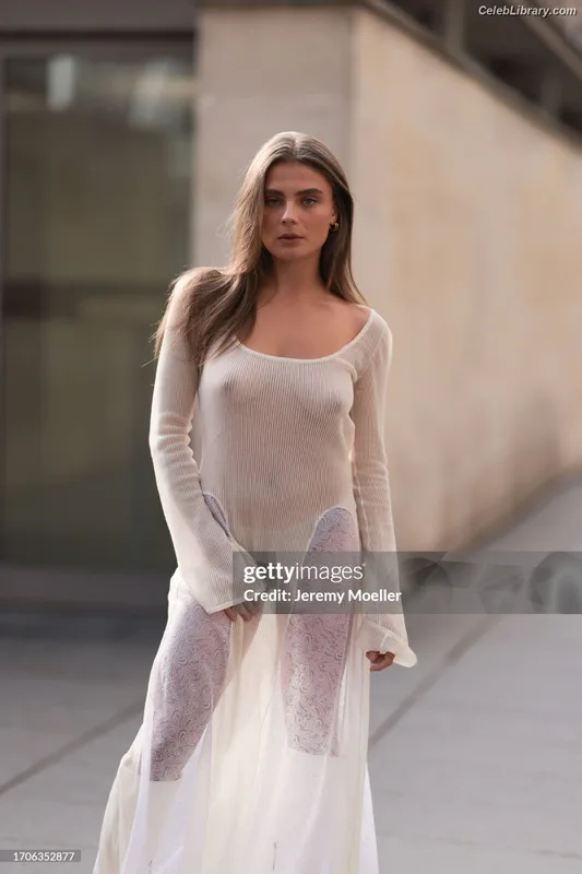 Maelle Pistoia photo 20 of 50