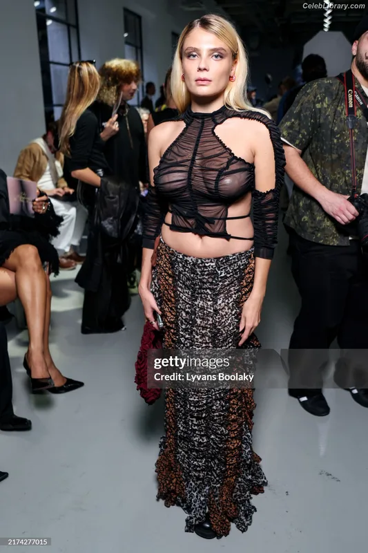 Maelle Pistoia photo 15 of 50