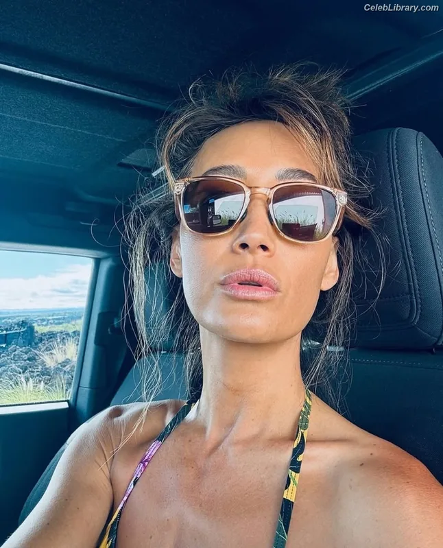 Maggie Q photo 2 of 85