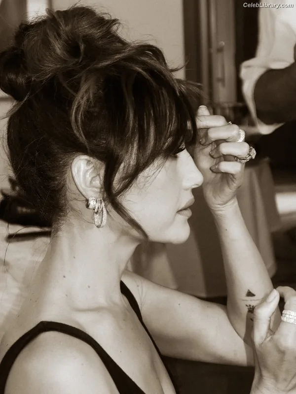 Maggie Q photo 5 of 85