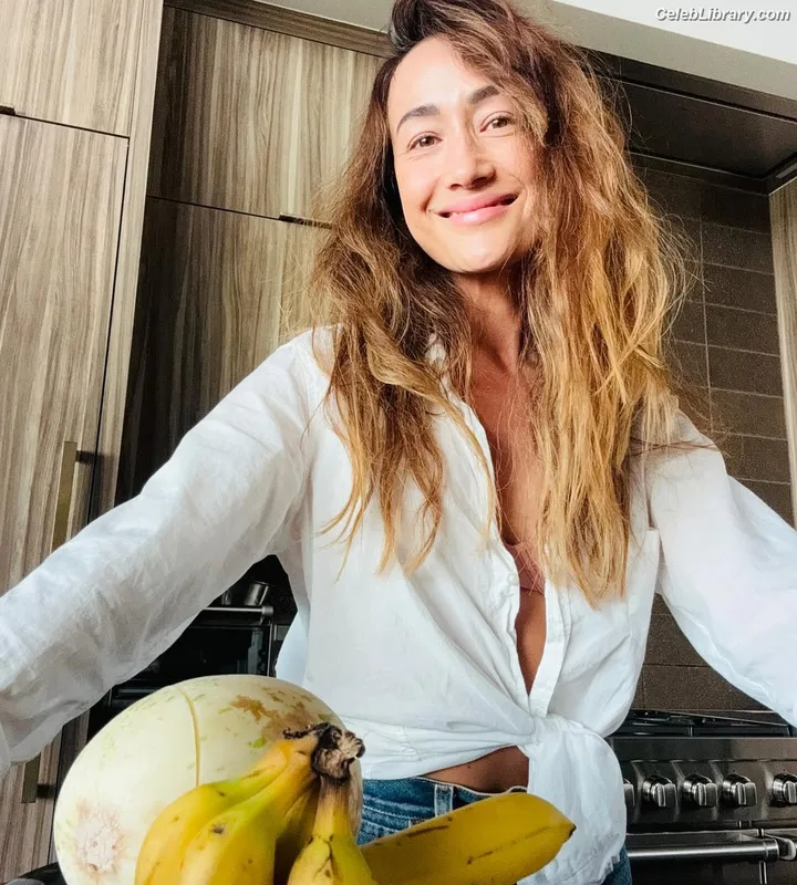 Maggie Q photo 13 of 85