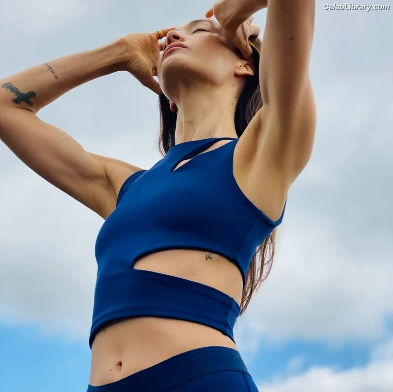 Maggie Q photo 22 of 85