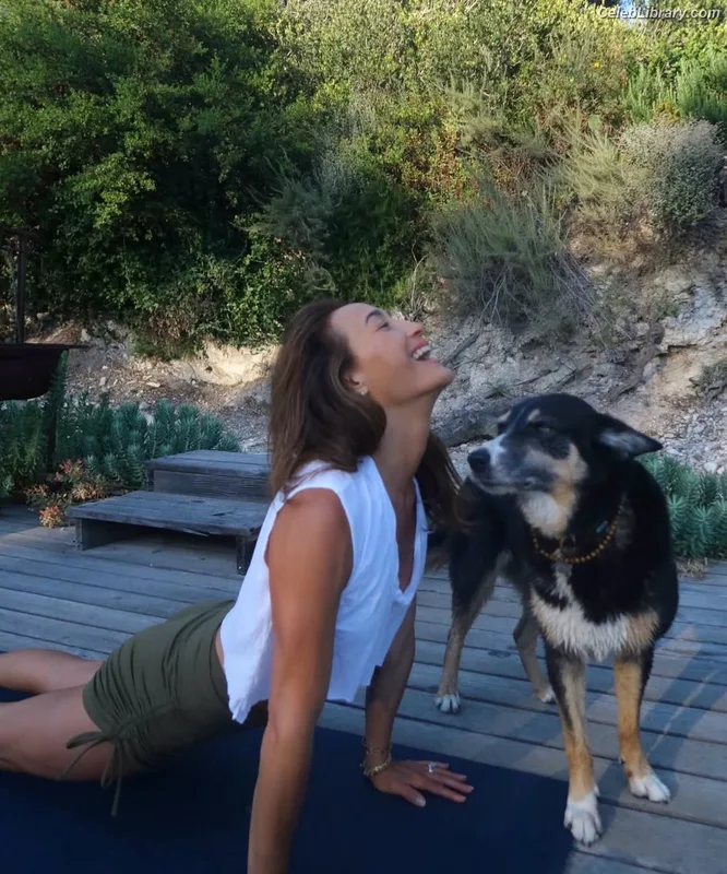 Maggie Q photo 6 of 85